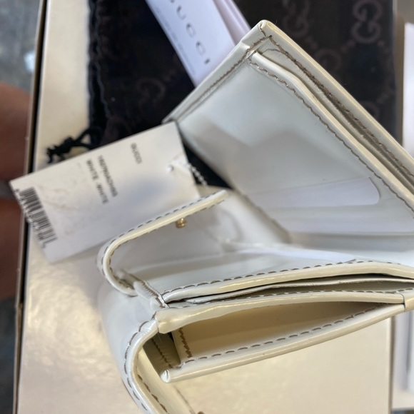 “Gucci”❤️Authentic leather wallet NWT